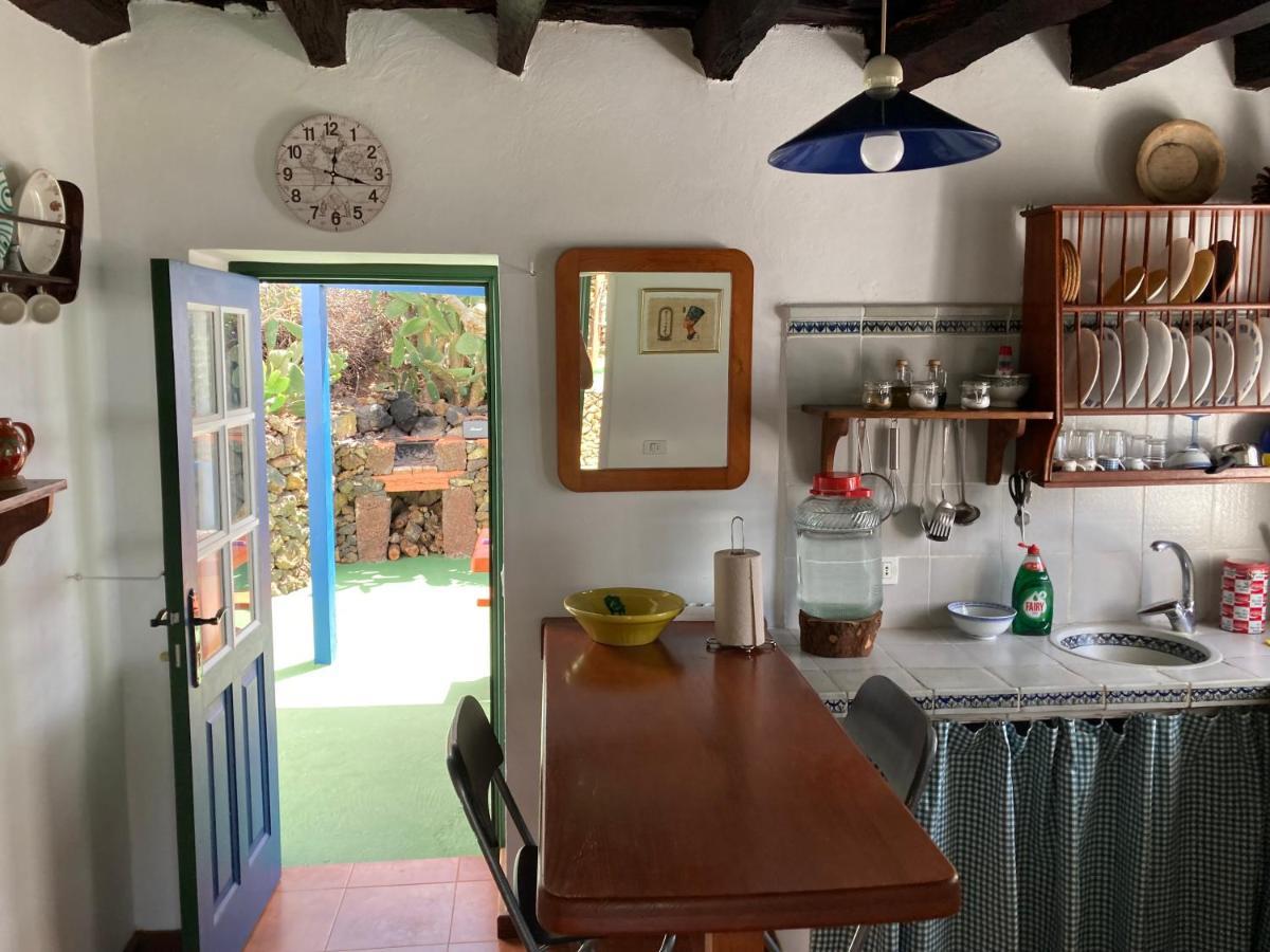 Casas Anton & Maria Guest House El Pinar  Exterior photo